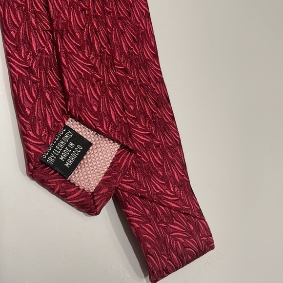 Thomas Pink Sonoran Leaf Dark Red/Pink 100% Silk Tie—New! - Picture 7 of 10